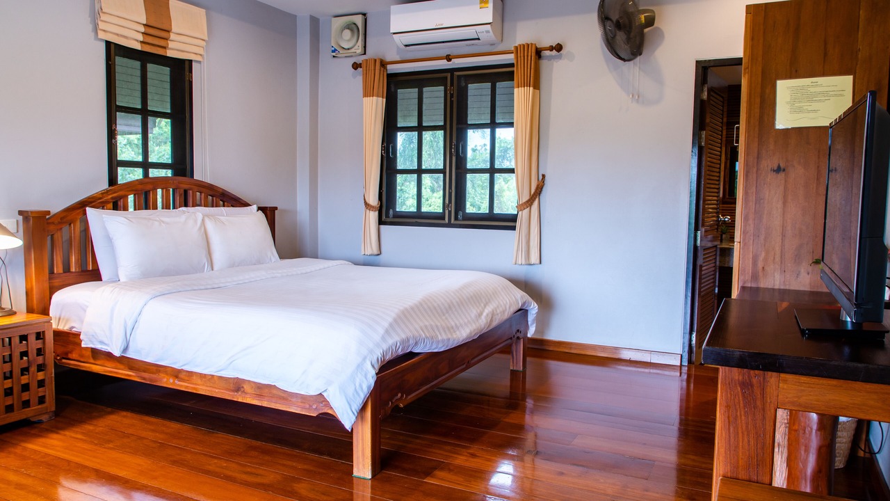 Photo of Bedroom in Bang Phra