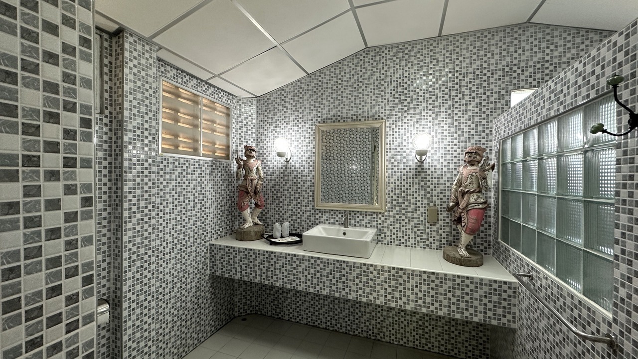 Photo of Bathroom in Mai Rut