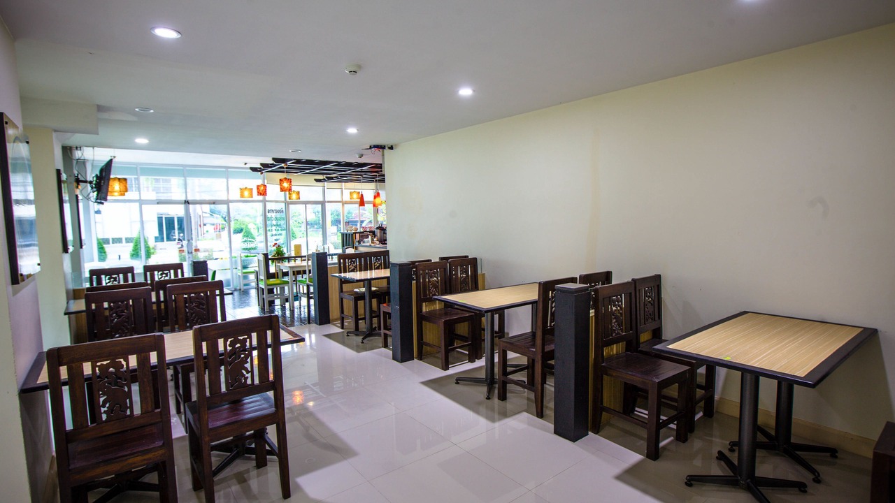 Photo of Others in Pho Sadet