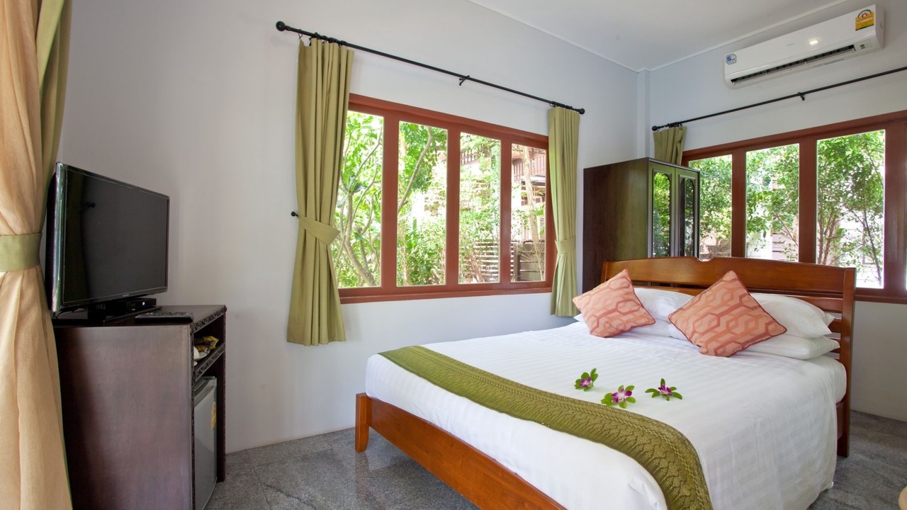 Photo of Bedroom in Amphawa
