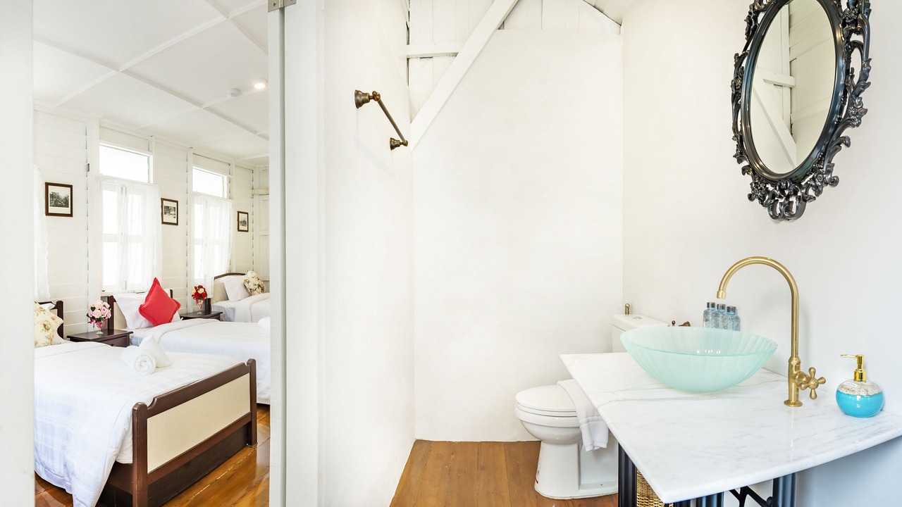 Photo of Bathroom in Wat Bowon Niwet