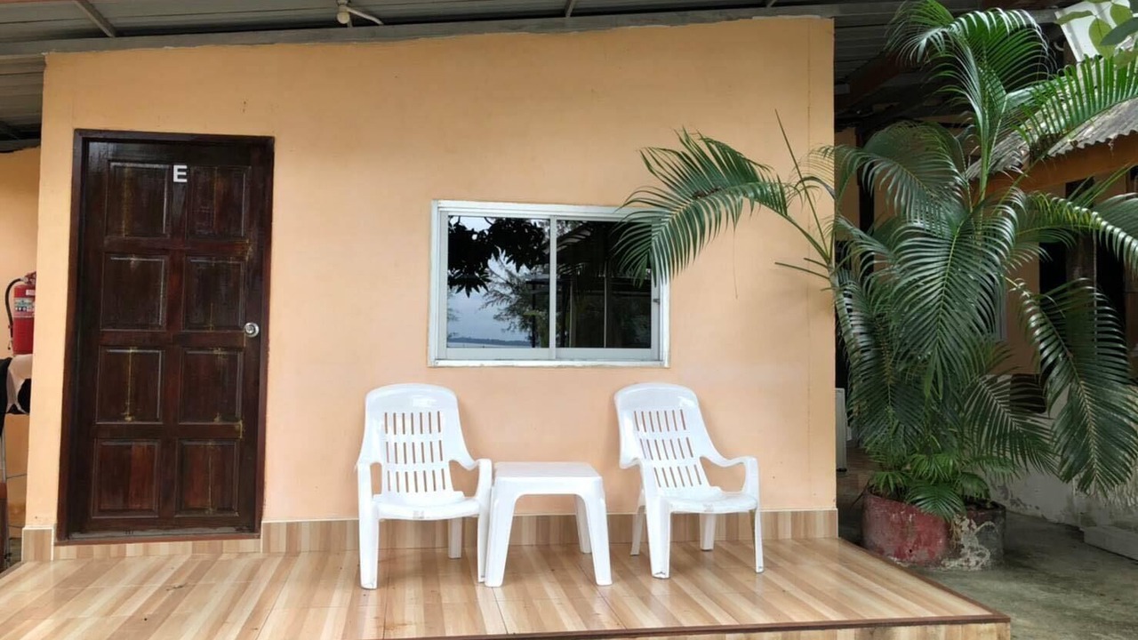 Photo of Bedroom in Pak Nam