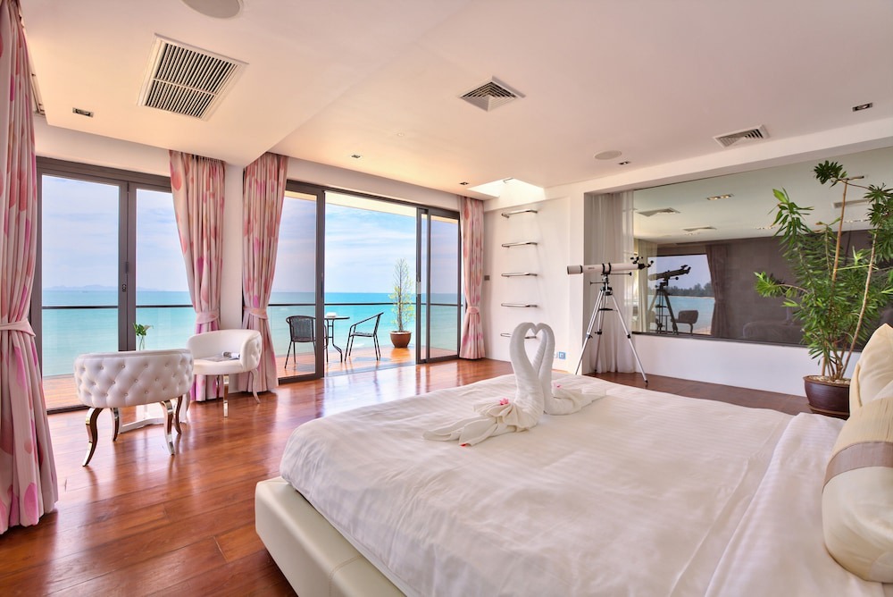 Photo of Bedroom in Lipa Noi