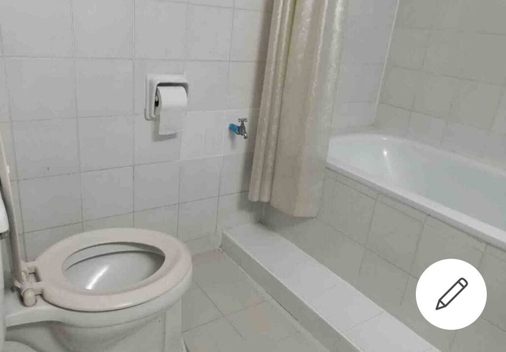 Photo of Bathroom in Wat Ket