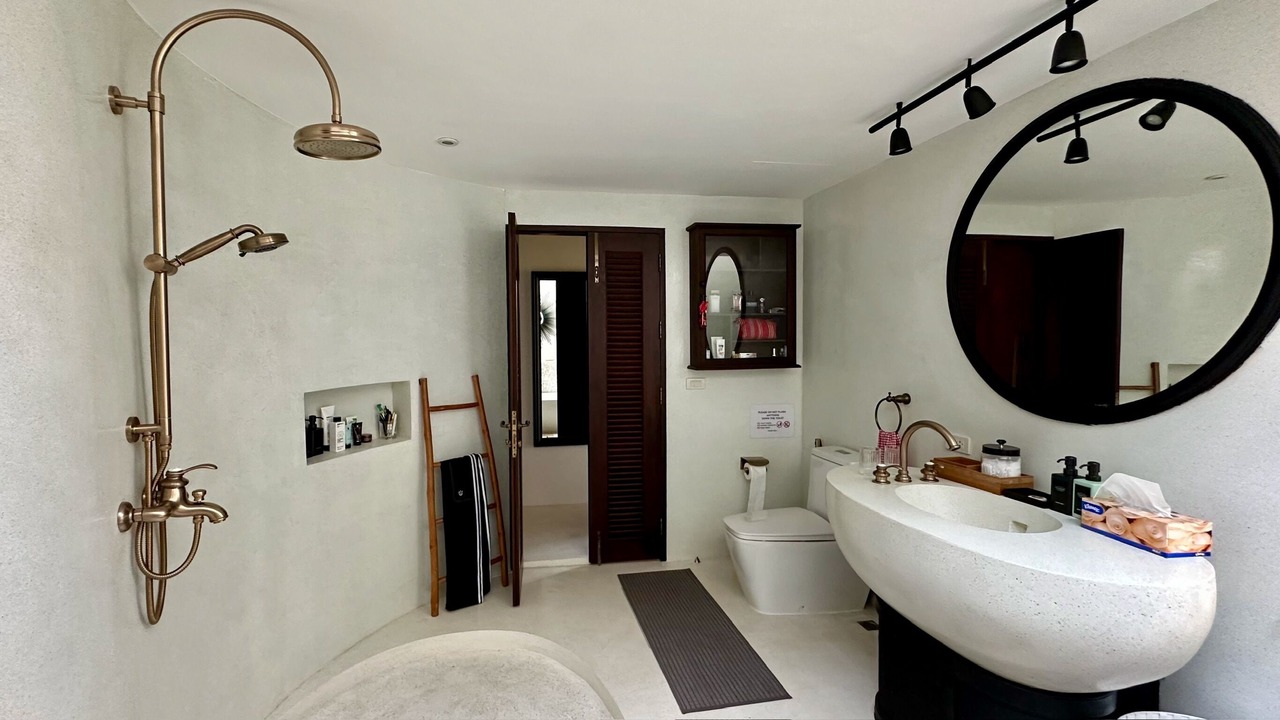 Photo of Bathroom in Sam Phraya