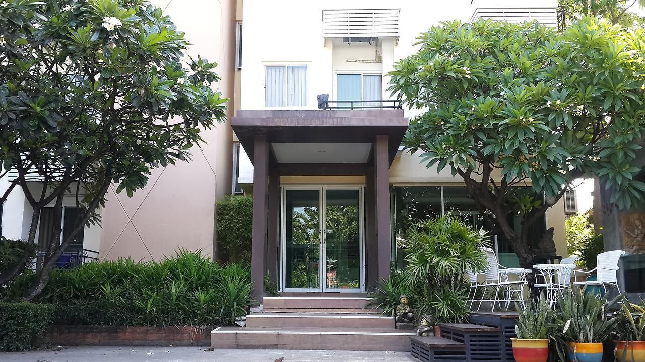 Photo of Outdoor in Mueang Samut Prakan District