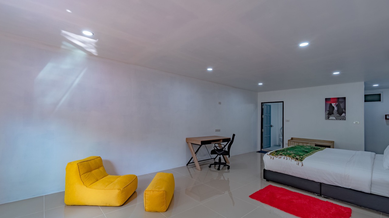 Photo of Bedroom in Chalong