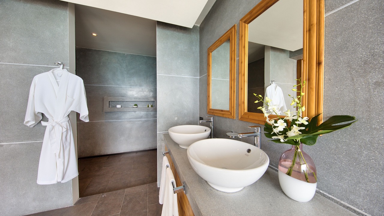 Photo of Bathroom in Maret