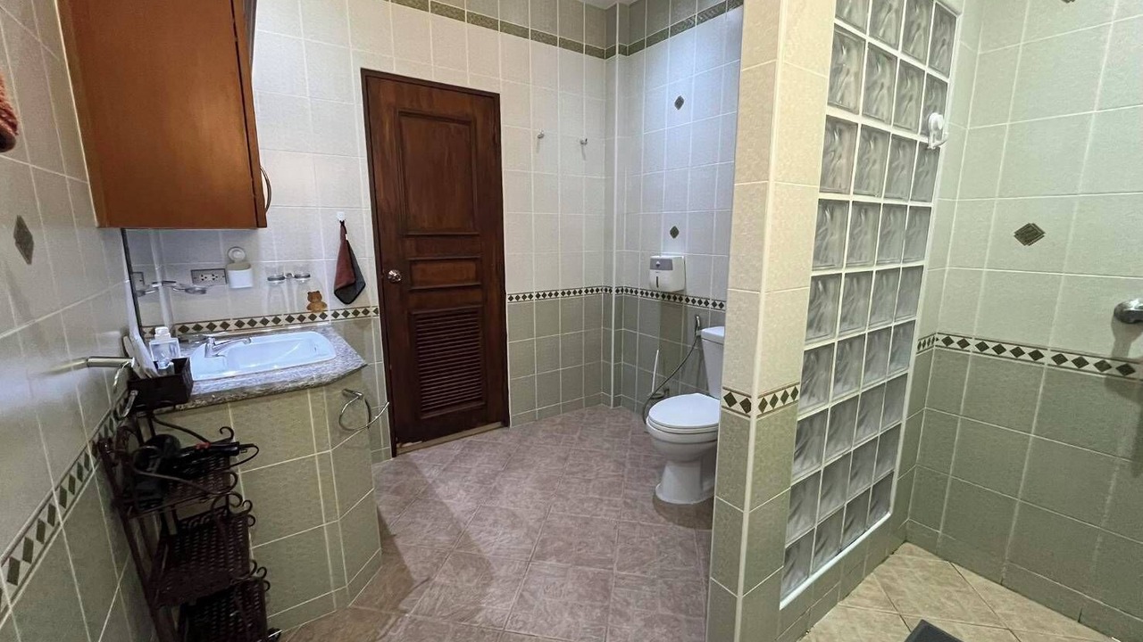 Photo of Bathroom in Pratumnak Hill
