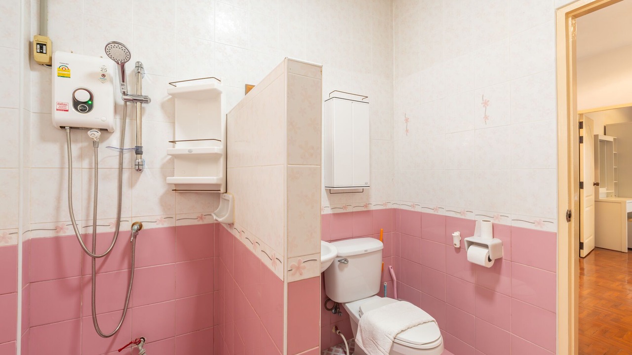 Photo of Bathroom in Wua Lai