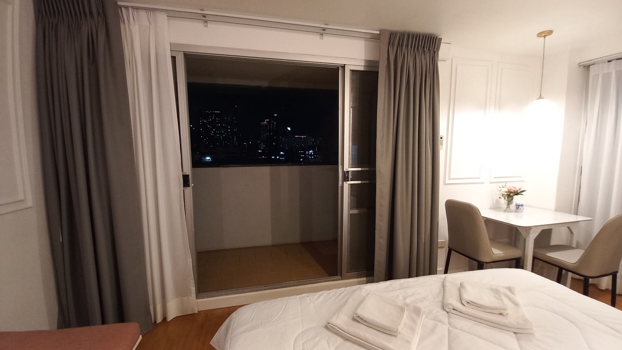 Photo of Bedroom in Silom