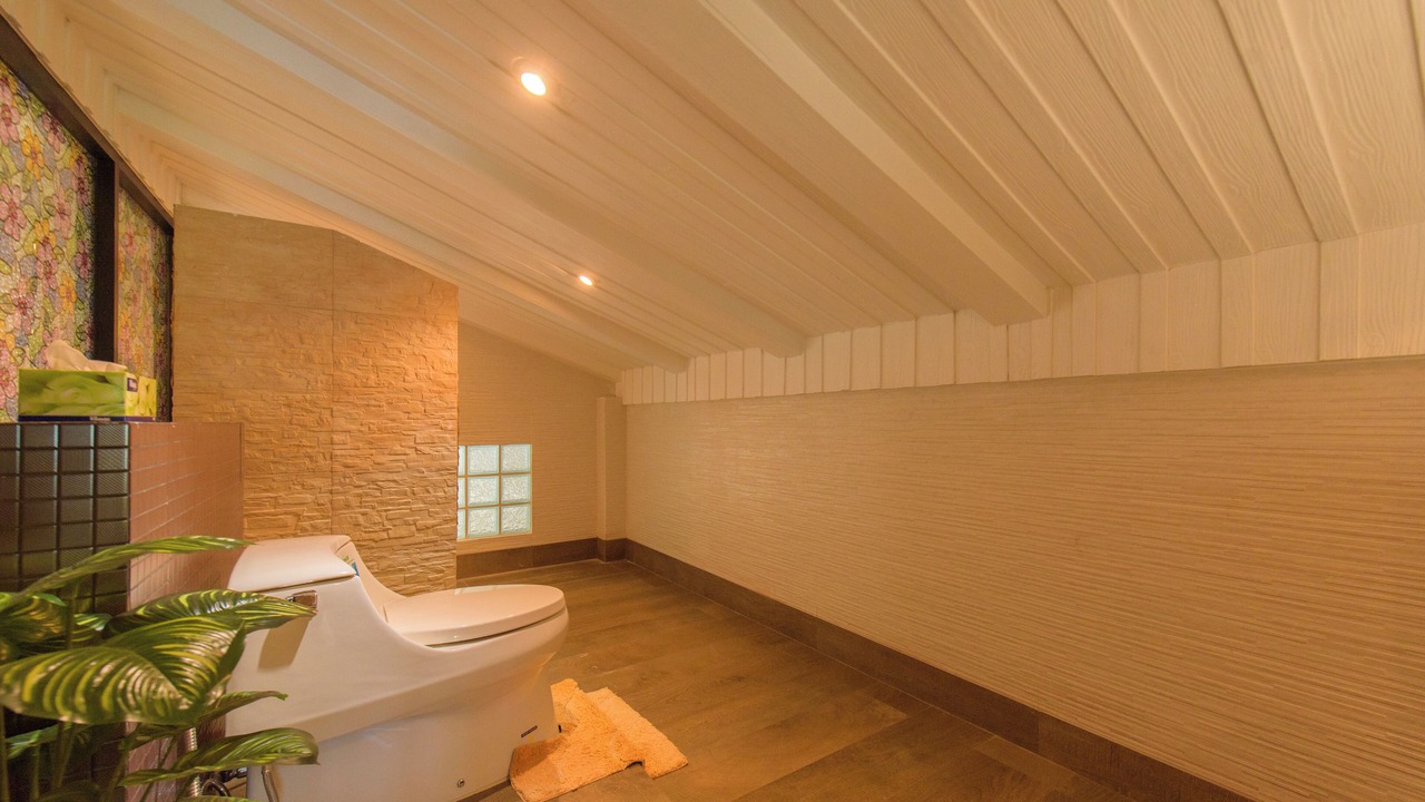 Photo of Bathroom in Phaya Yen