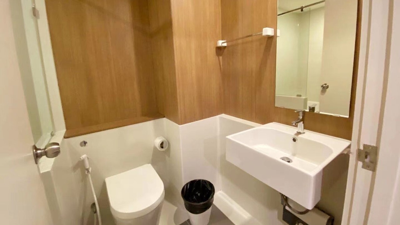 Photo of Bathroom in Yan Nawa