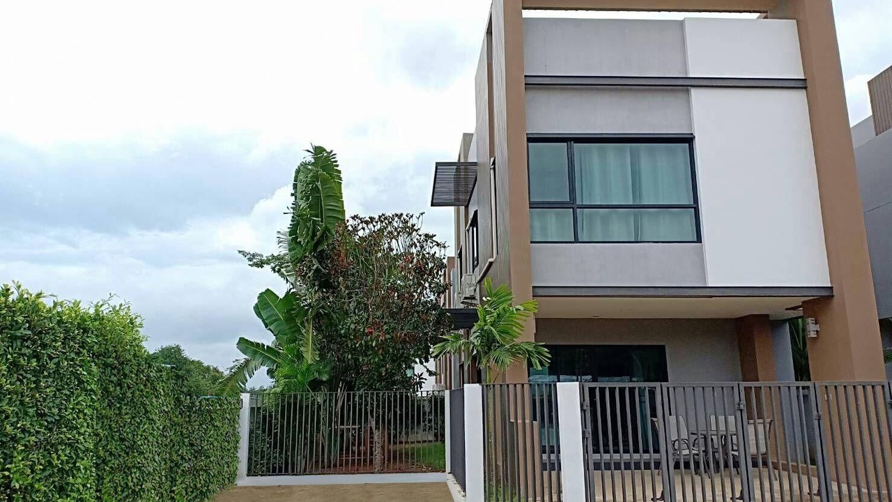 Photo of Outdoor in Wang Pong