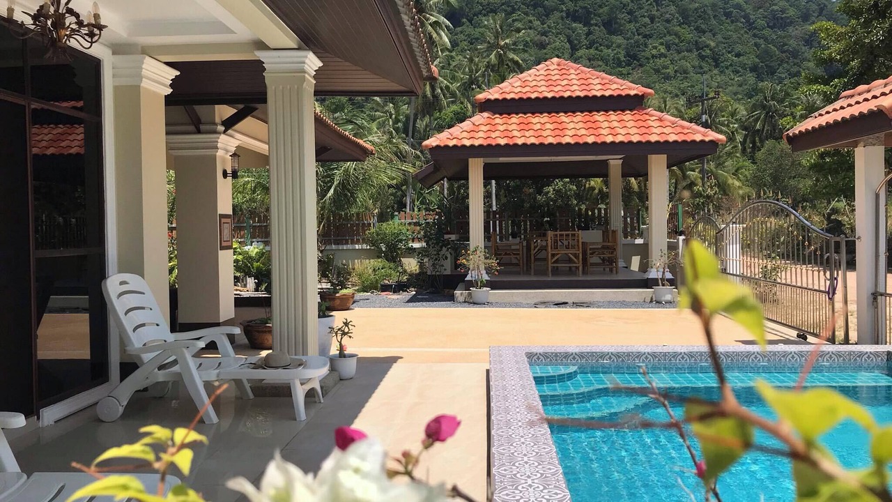 Photo of Outdoor in Saladan