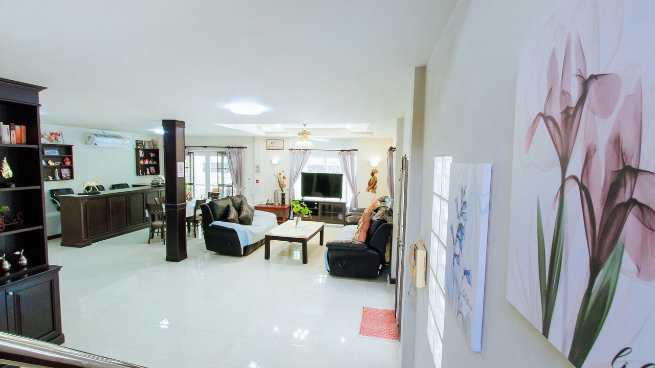 Photo of Livingroom in Nong Prue