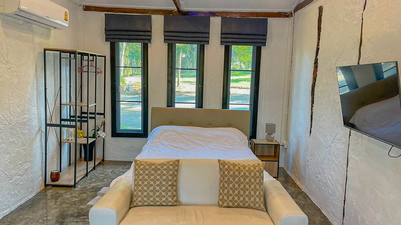 Photo of Bedroom in Mae Kon