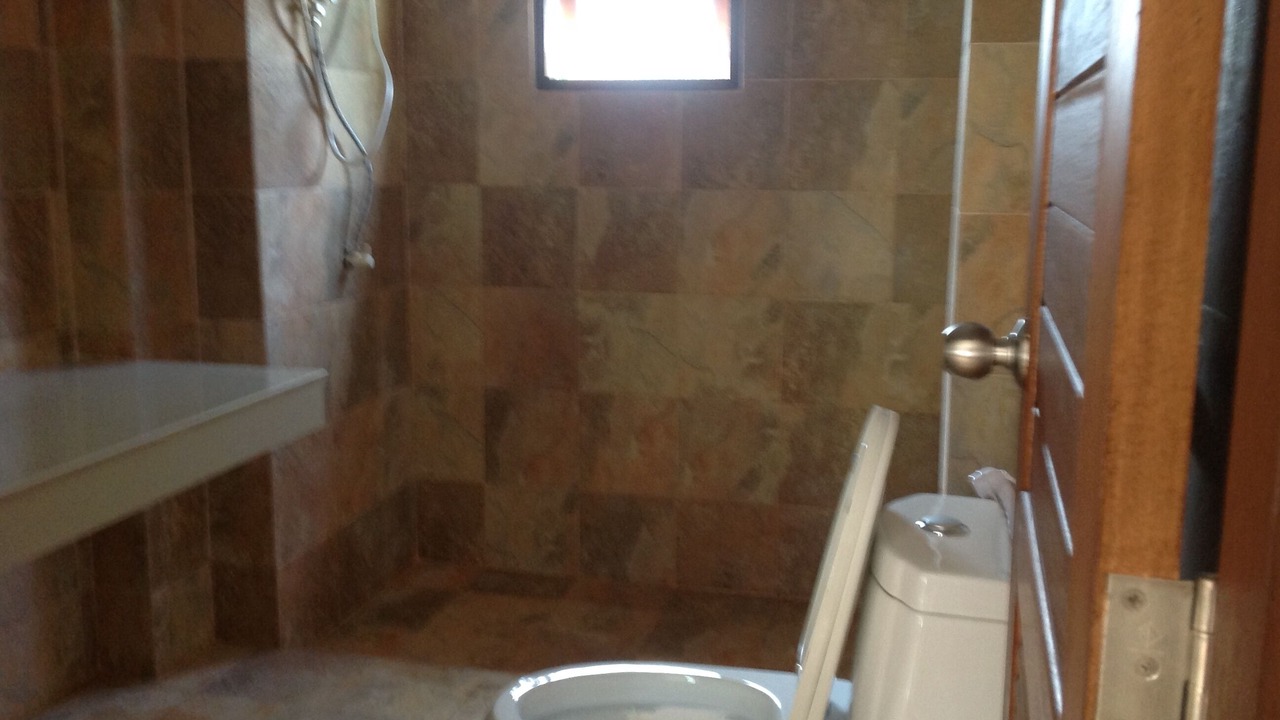 Photo of Bathroom in Wok Tum
