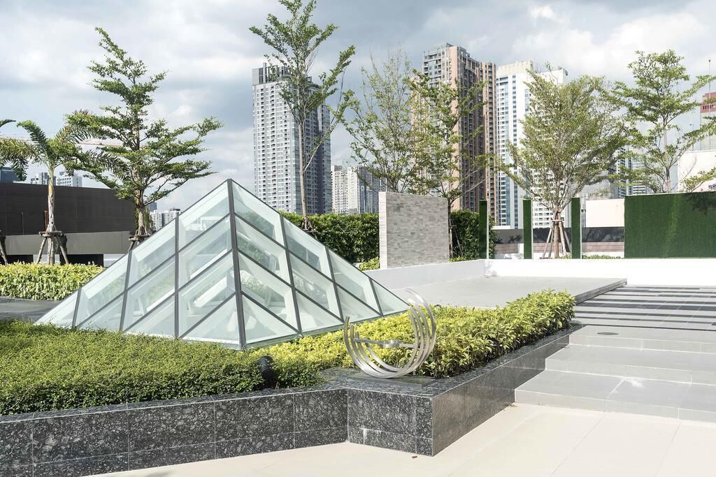 Photo of Outdoor in Khlong Toei Nuea