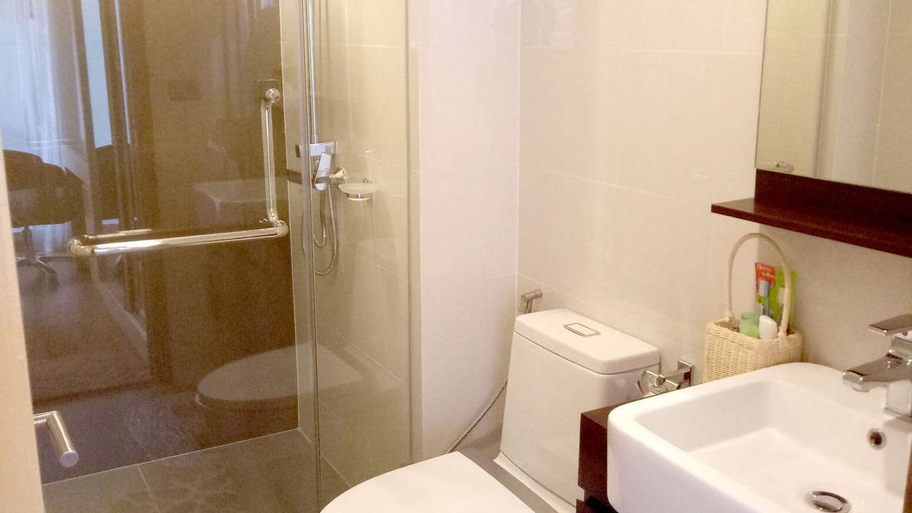 Photo of Bathroom in Khlong Toei Nuea