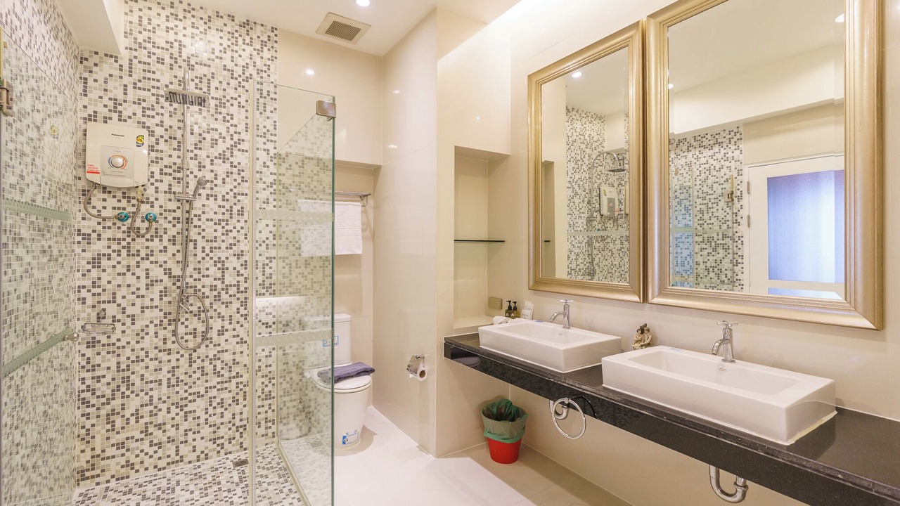 Photo of Bathroom in Khlong Toei