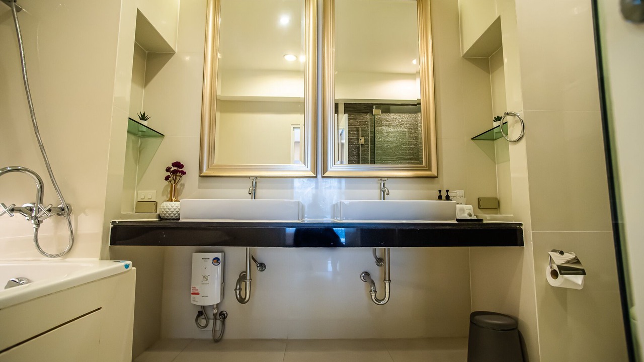 Photo of Bathroom in Khlong Toei