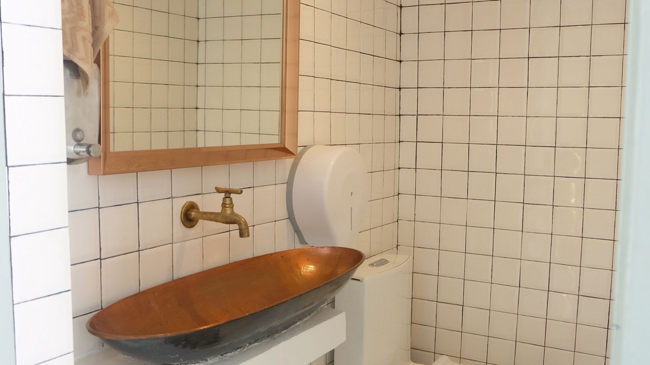 Photo of Bathroom in Khlong Tan Nuea