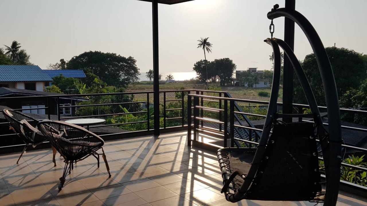 Photo of Patio Balcony in Na Chom Thian