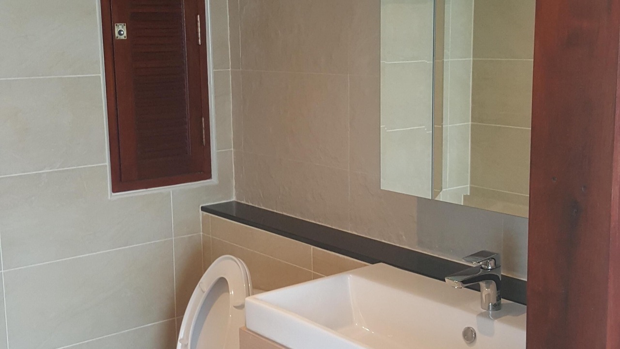 Photo of Bathroom in Old City