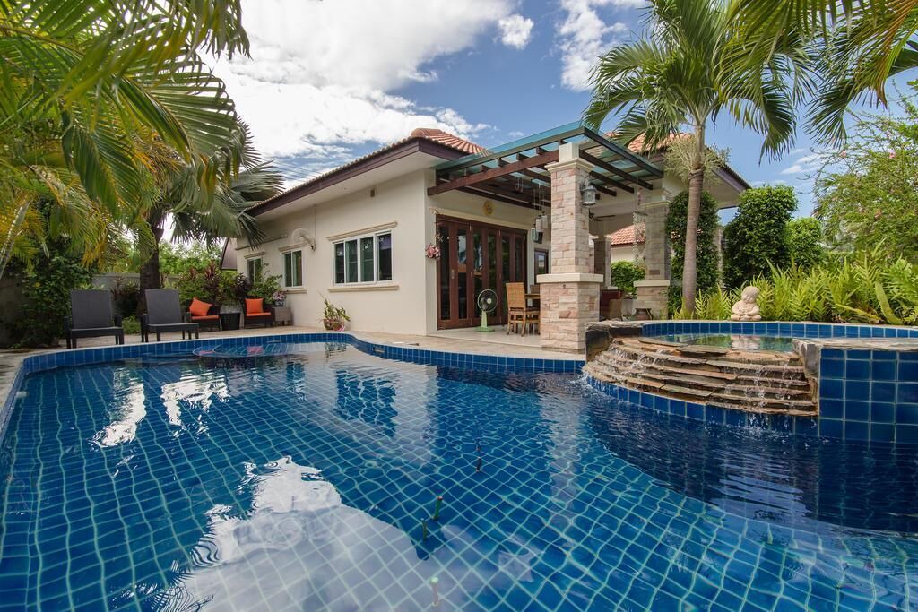 Photo of Outdoor in Hin Lek Fai