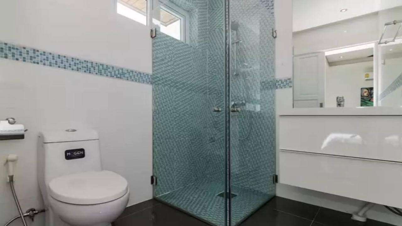 Photo of Bathroom in Hin Lek Fai