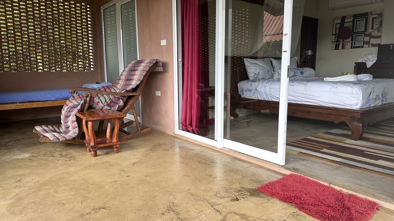Photo of Patio Balcony in Nuea Khlong