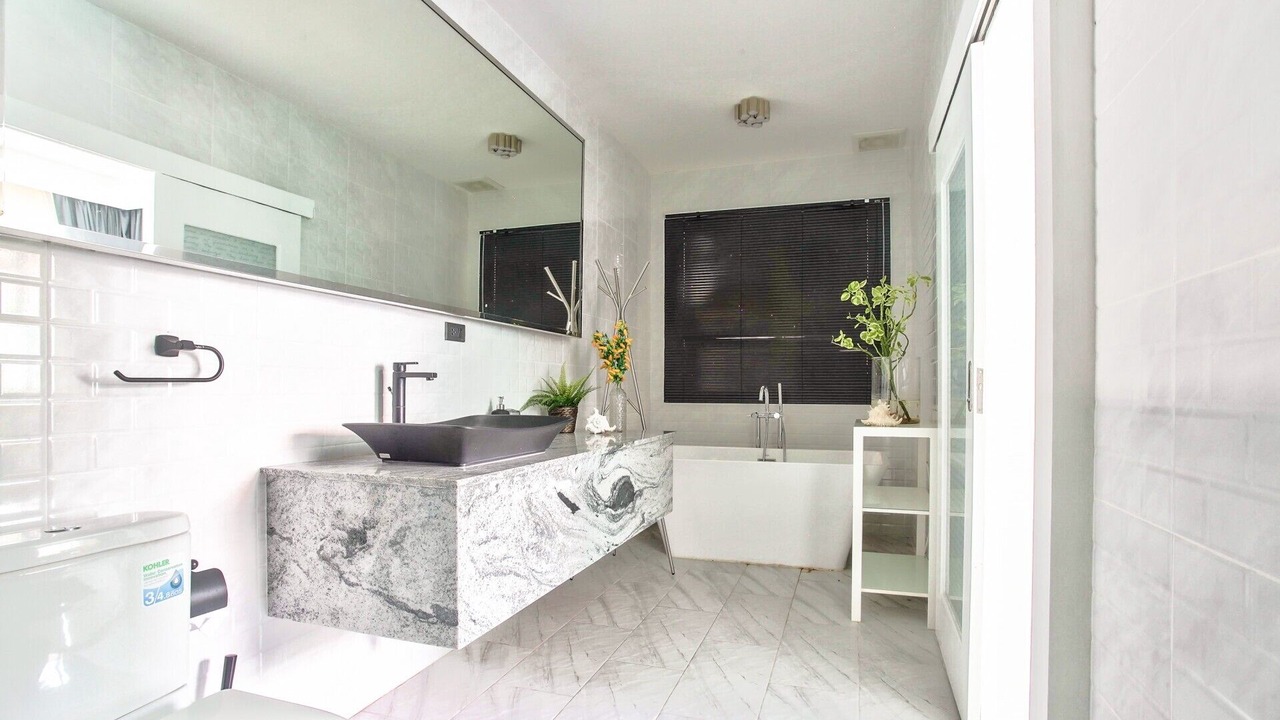 Photo of Bathroom in Na Kluea