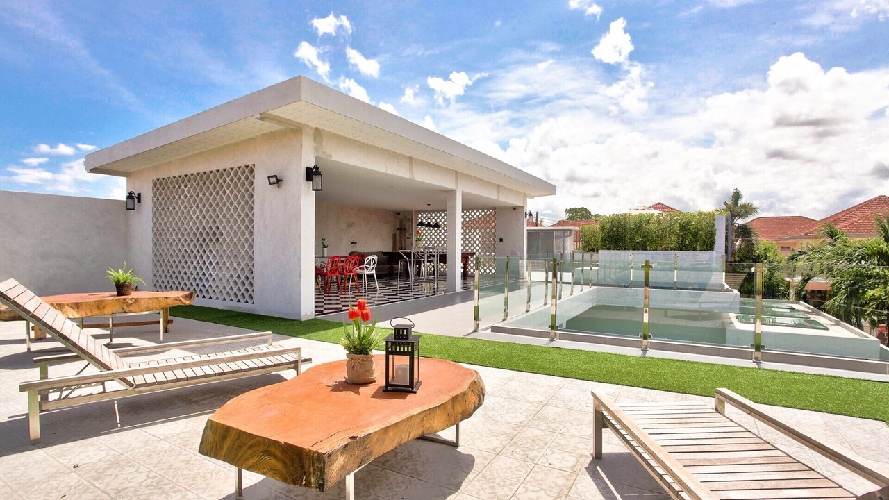 Photo of Outdoor in Na Kluea