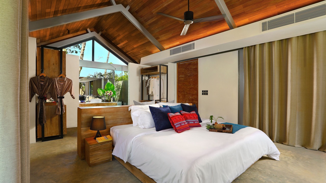 Photo of Bedroom in Ko Kaeo