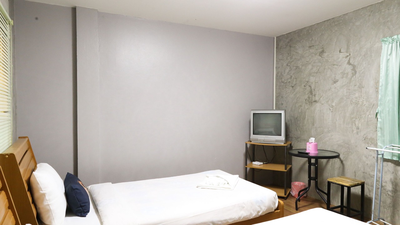 Photo of Bedroom in Amphawa