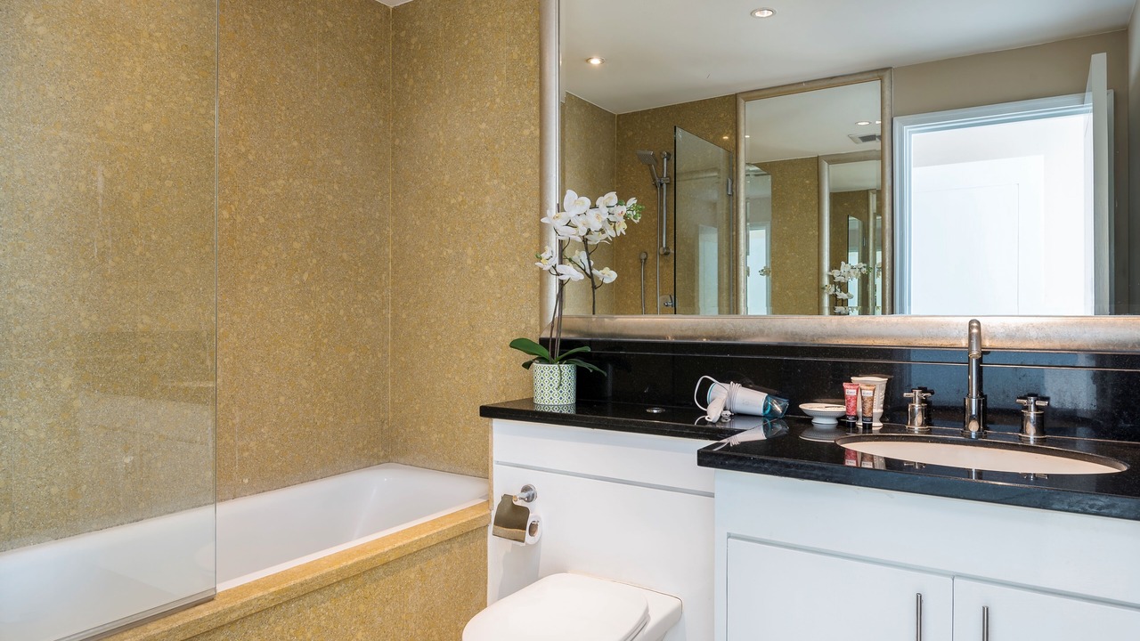 Photo of Bathroom in Yan Nawa