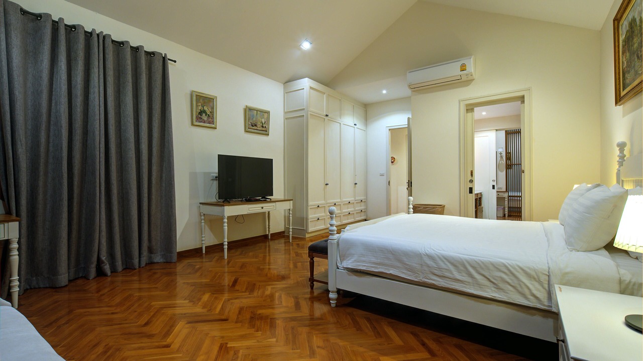 Photo of Bedroom in Khlong Muang
