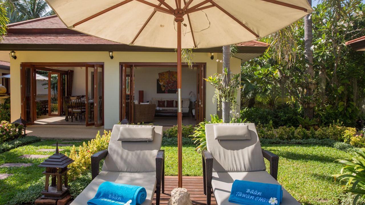 Photo of Patio Balcony in Laem Set