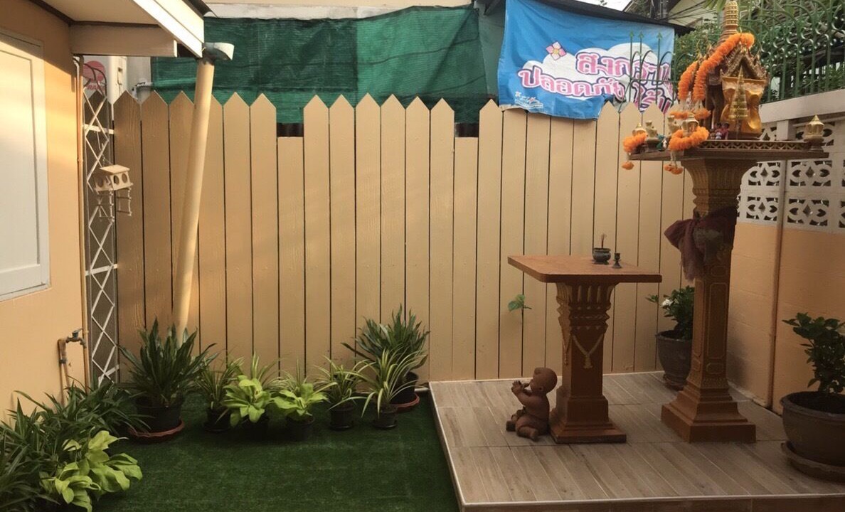 Photo of Patio Balcony in Bangkok Yai