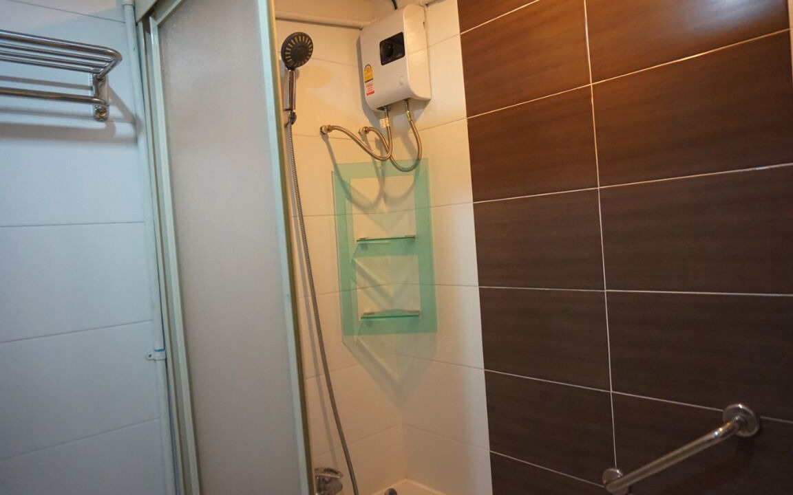 Photo of Bathroom in Khlong Toei Nuea