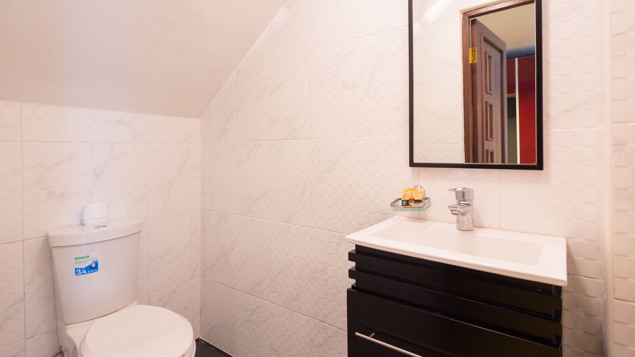 Photo of Bathroom in Old City