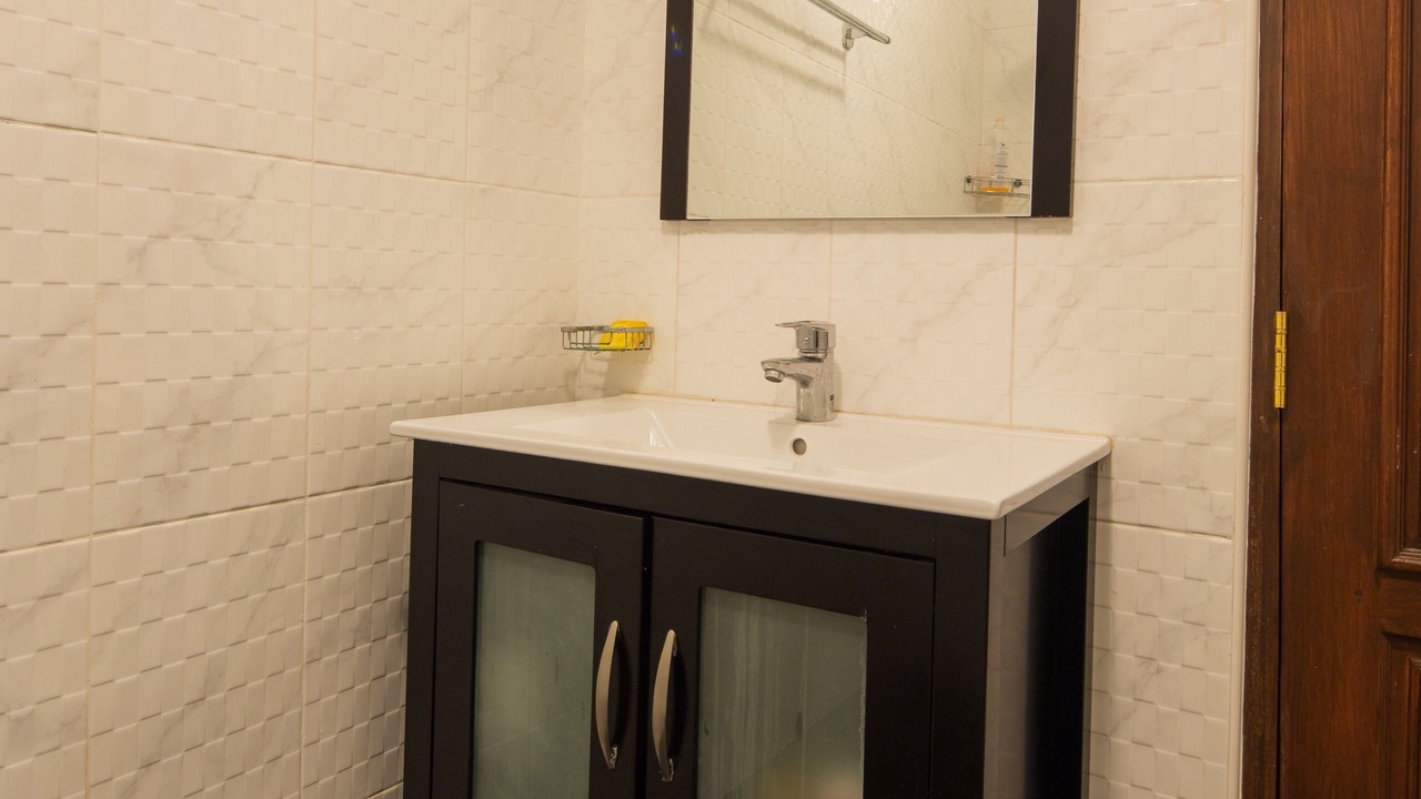 Photo of Bathroom in Old City