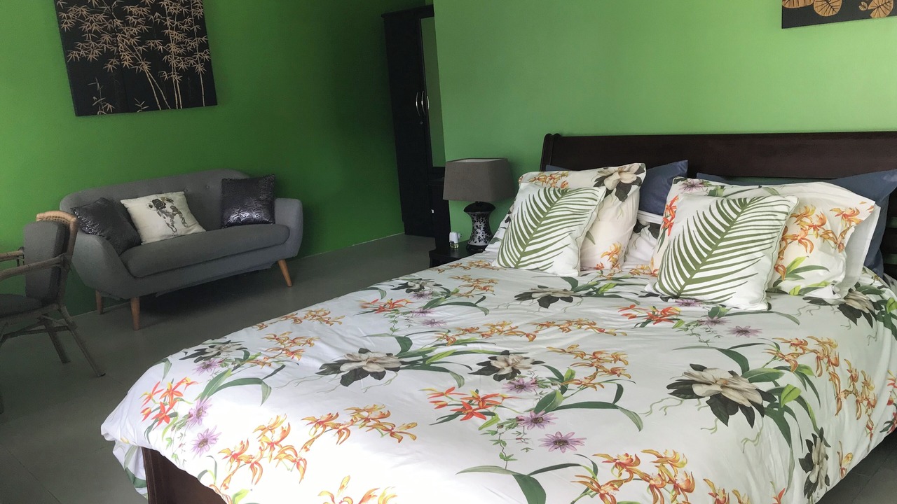 Photo of Bedroom in Taling Ngam