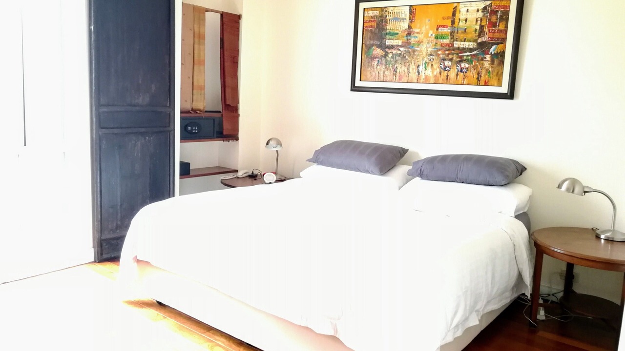 Photo of Bedroom in Embassy District