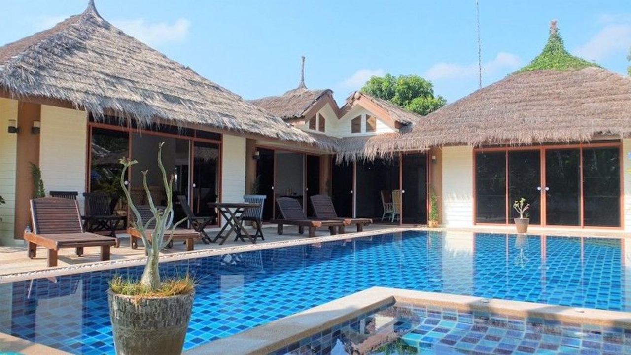Photo of Outdoor in Hin Lek Fai