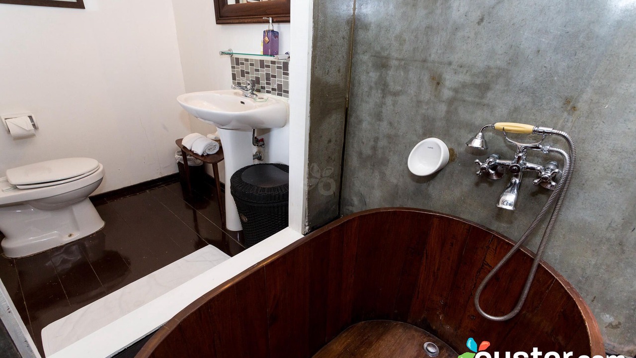 Photo of Bathroom in Siriraj