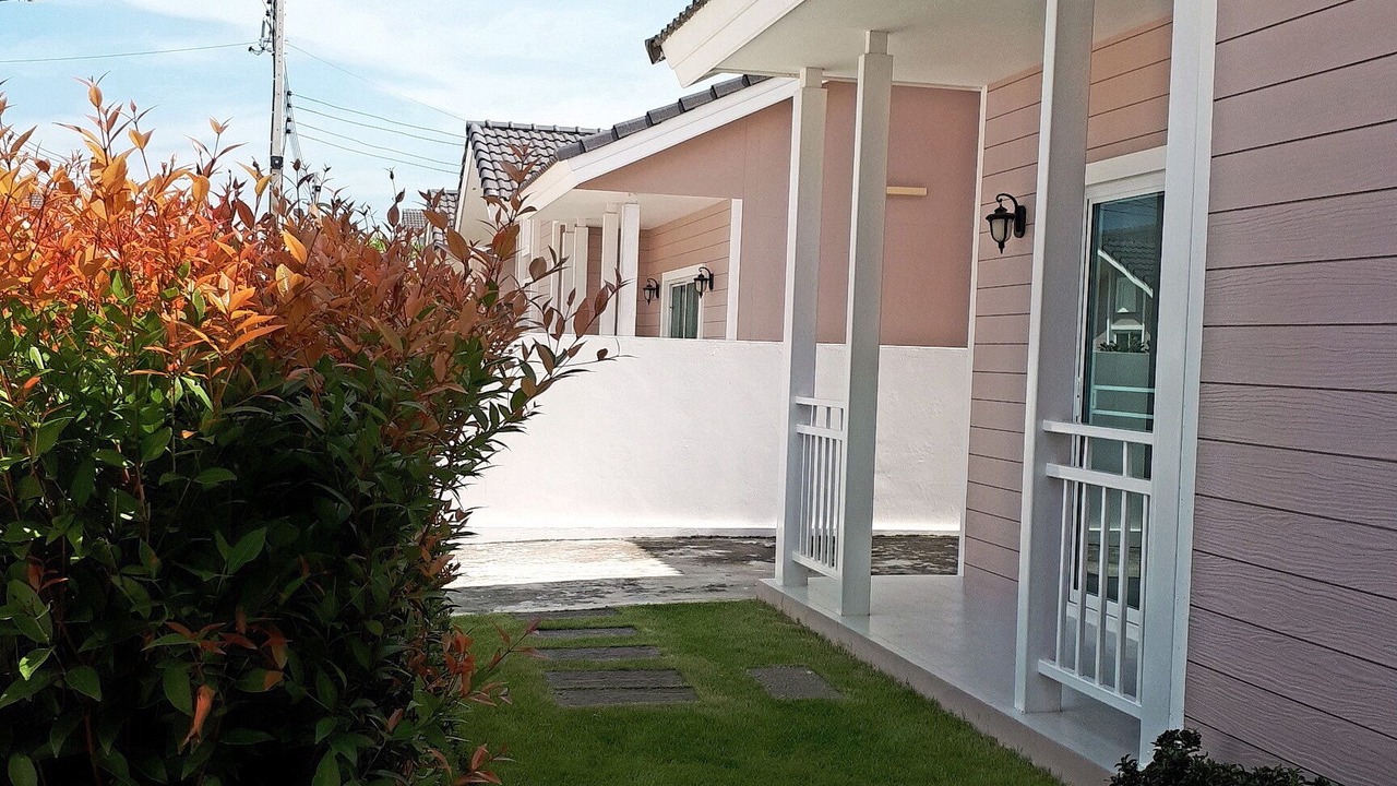 Photo of Outdoor in Hin Lek Fai