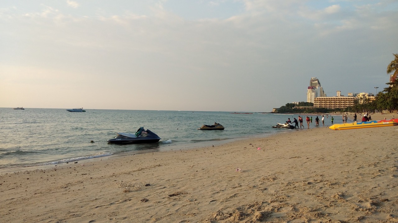 Photo of Others in Pattaya Bay
