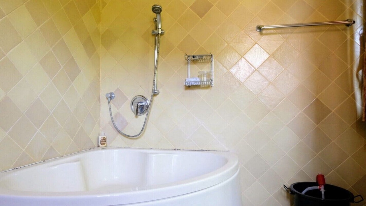 Photo of Bathroom in Saraphi